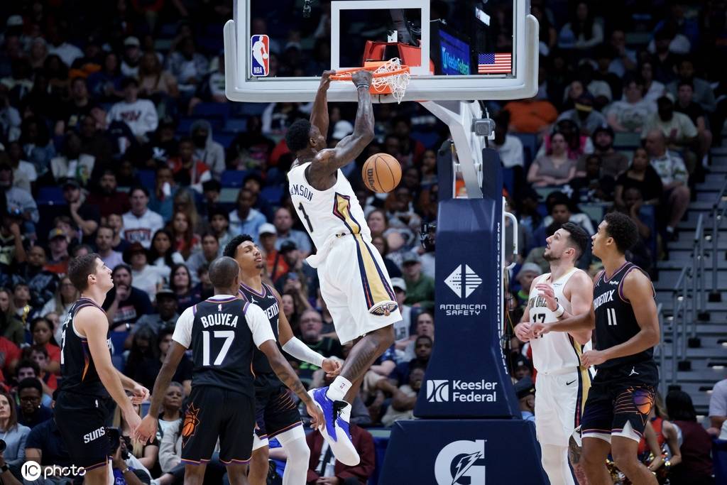 布克30+9+5马威24+13 锡安20+8+6太阳灼伤鹈鹕